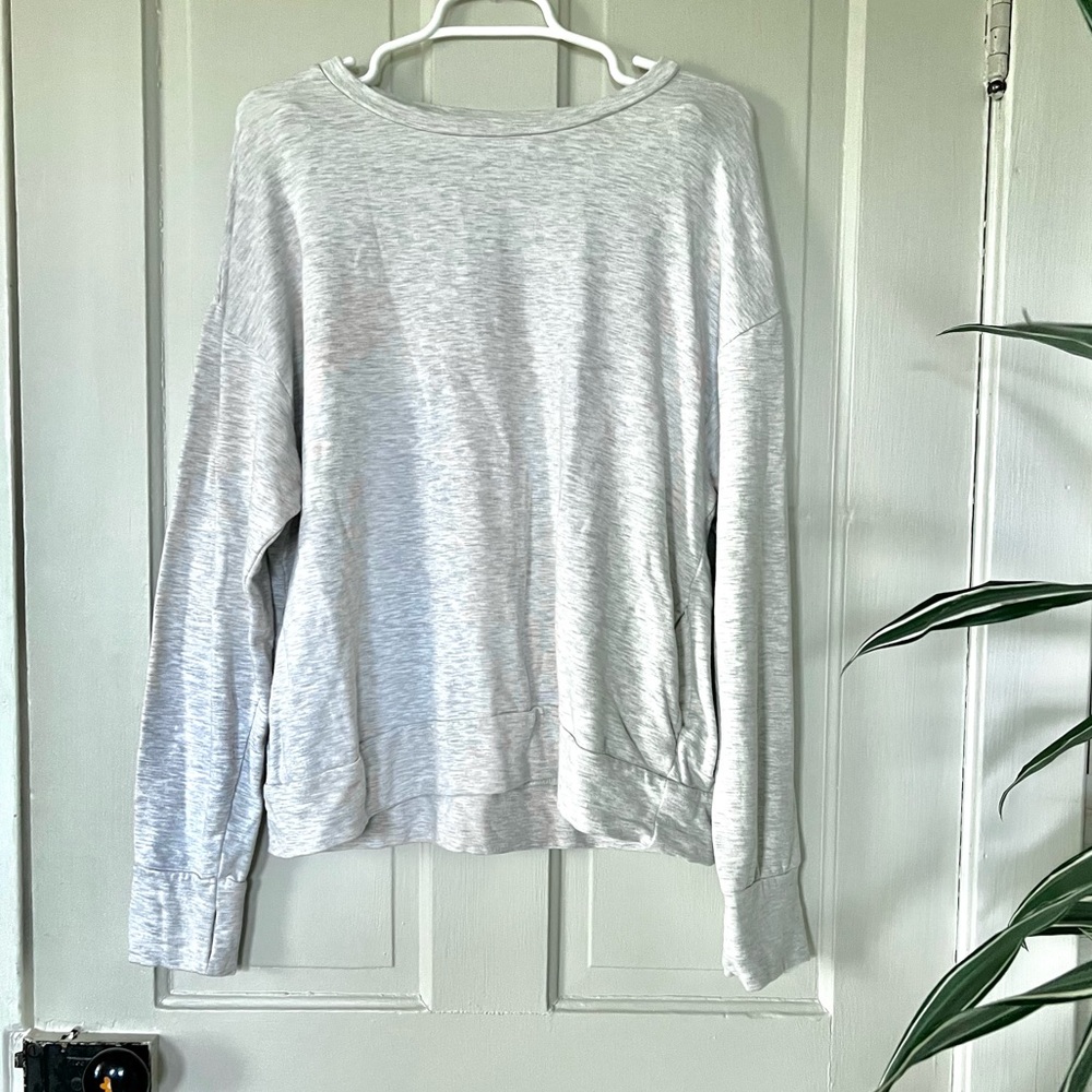 ✨OFFLINE AERIE✨ pullover